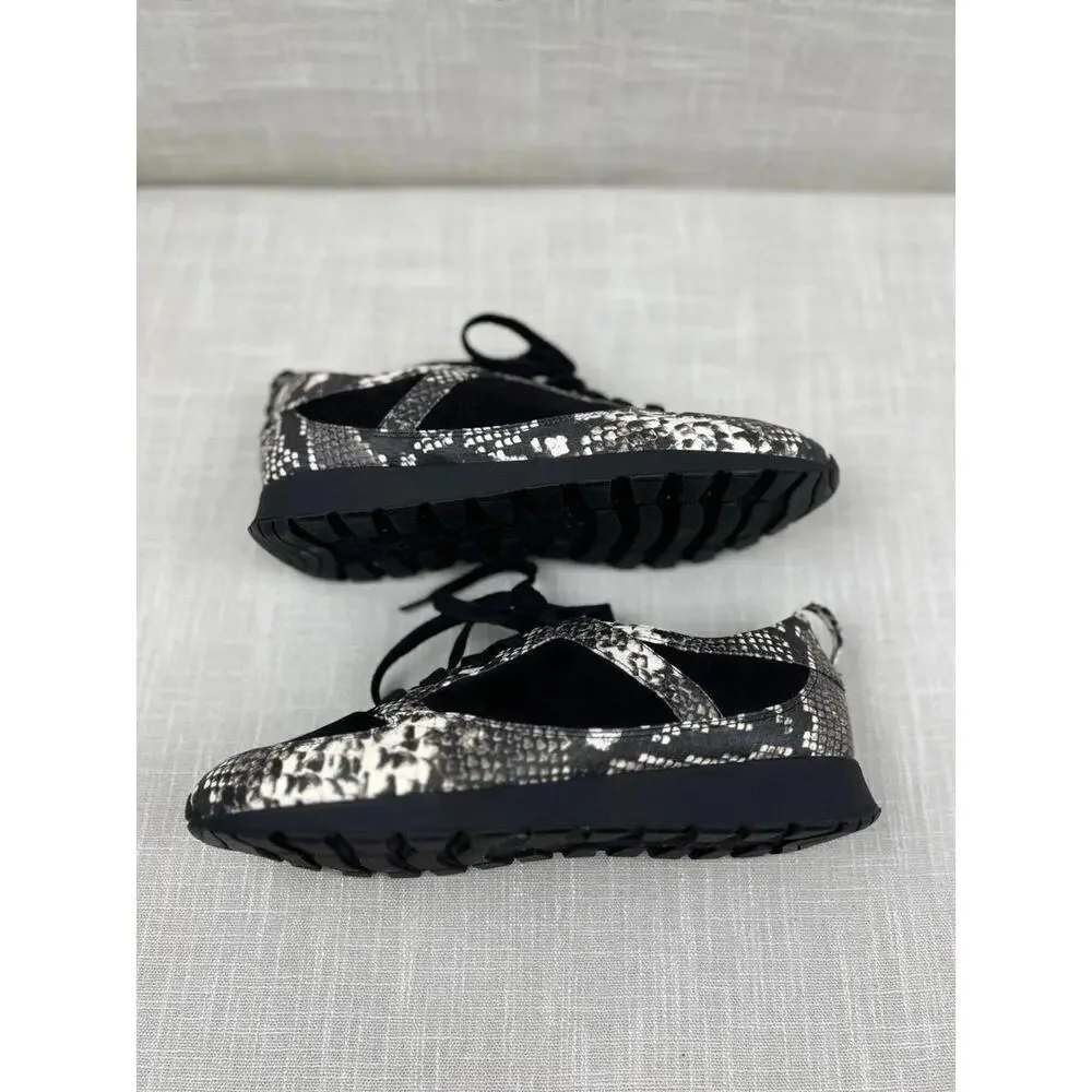 Gili Womens Black and Snake Print Sneakers Size 9M/39‎